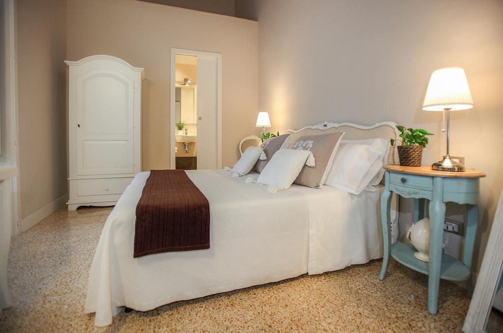 Palazzo Bregante Bed and Breakfast Monopoli Esterno foto